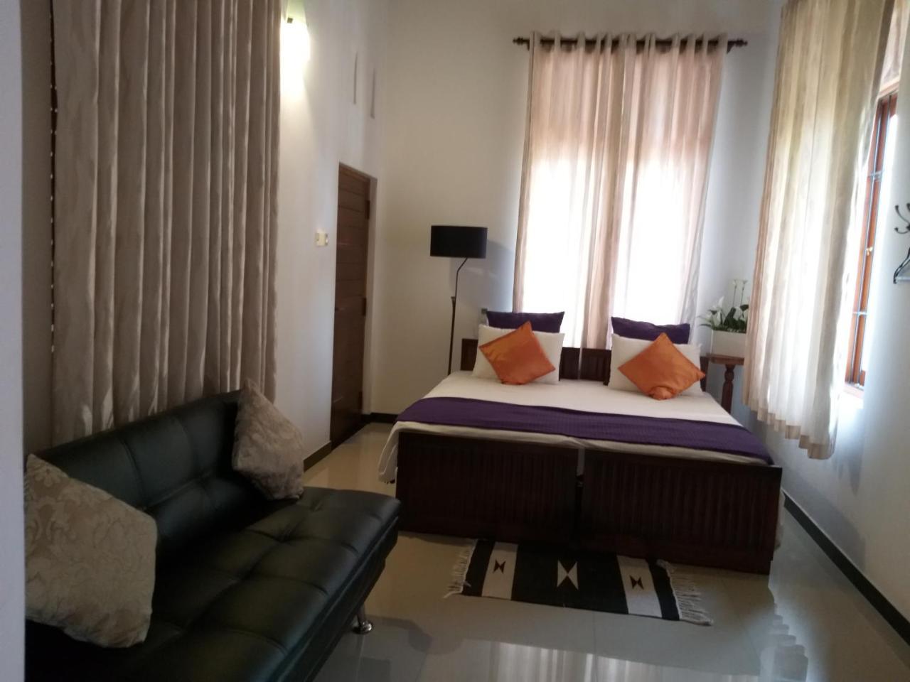 Cosy Nest Home Stay Negombo Habitación foto
